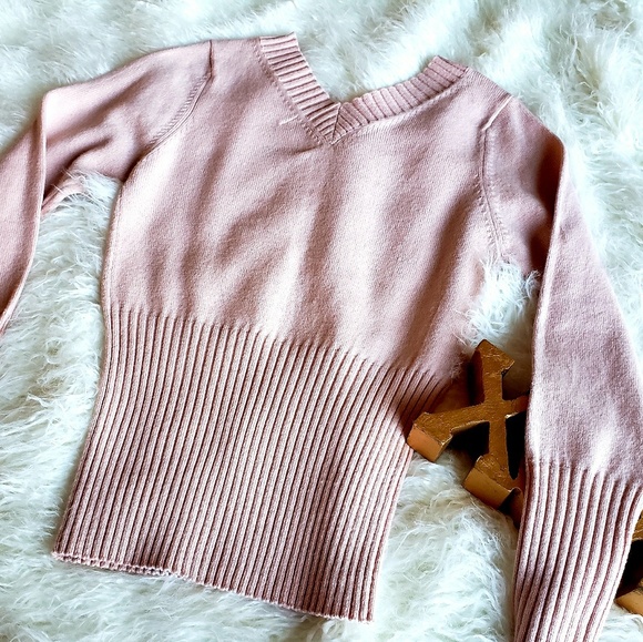 SOLD! Guess double V neck blush pink - Picture 7 of 7